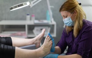 How to Choose the Right Diabetic Foot Care Center?